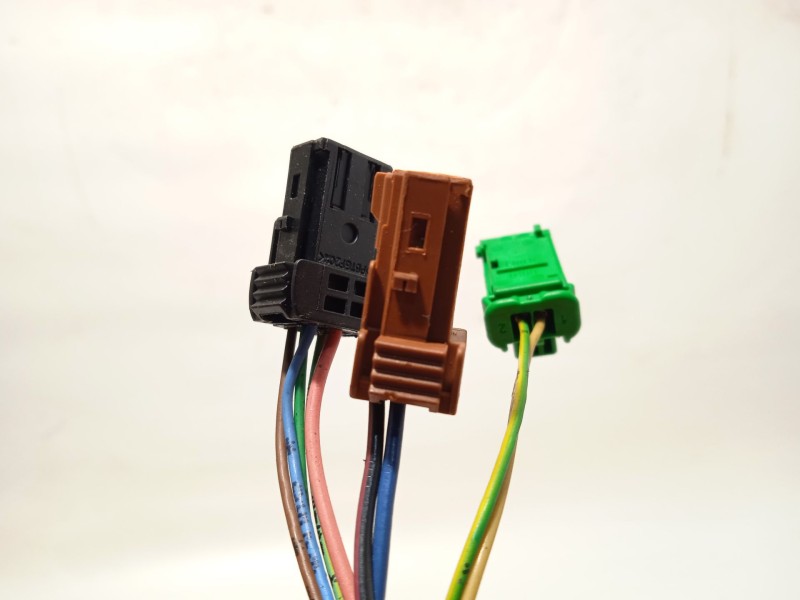 Recambio de retrovisor izquierdo para citroën c4 berlina exclusive referencia OEM IAM 8149ZY  