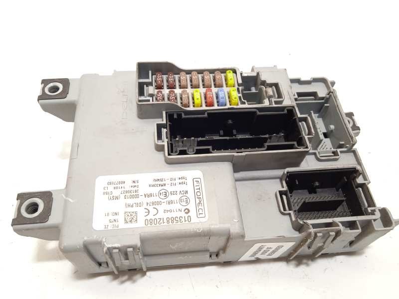 CAJA RELES / FUSIBLES 01358812080 1358812080 