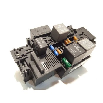 CAJA RELES / FUSIBLES A2229063202 