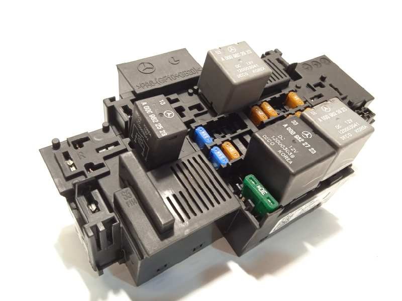 CAJA RELES / FUSIBLES A2229063202 