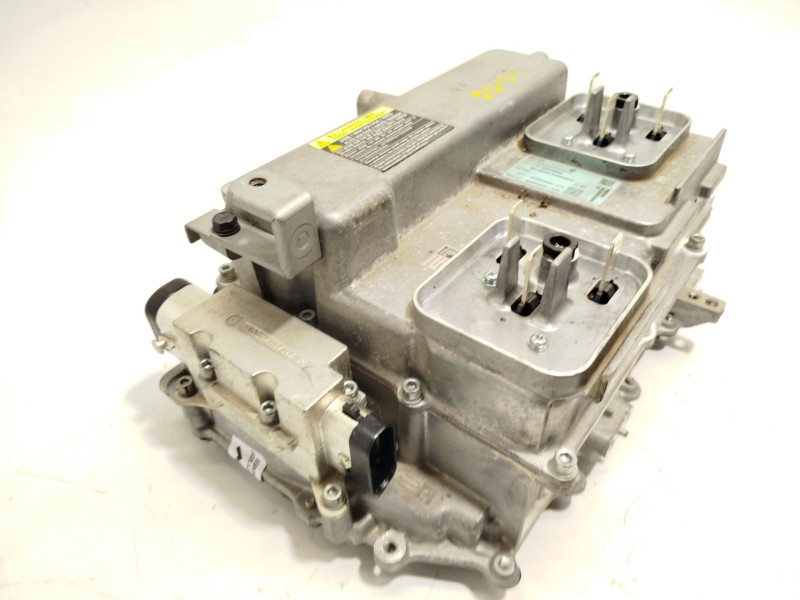 Recambio de convertidor potencia para kia niro referencia OEM IAM 366002B690  