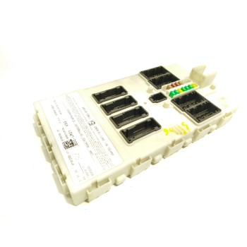 CAJA RELES / FUSIBLES 61358796099 