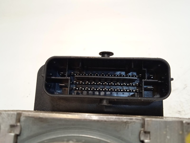 Recambio de abs para peugeot 208 style referencia OEM IAM 9822654880 10091639133 10022012064