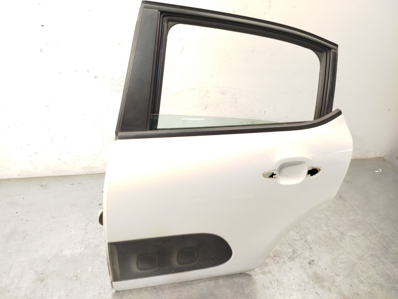 Recambio de puerta trasera izquierda para citroën c3 iii (sx) 1.2 vti 82 referencia OEM IAM 9812716780  