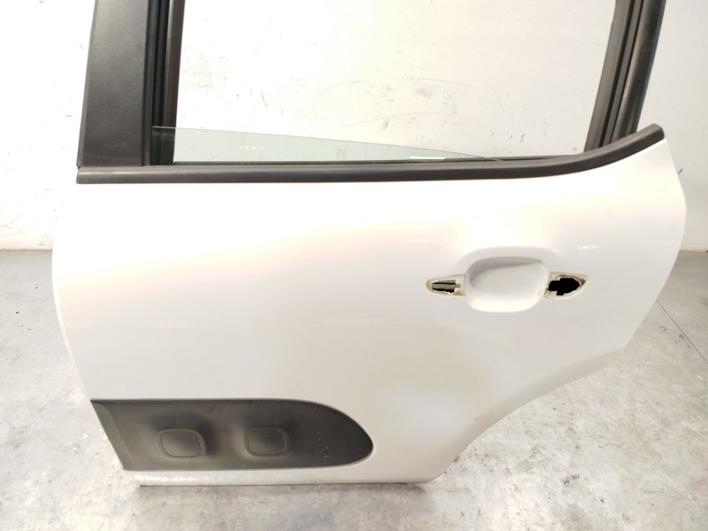Recambio de puerta trasera izquierda para citroën c3 iii (sx) 1.2 vti 82 referencia OEM IAM 9812716780  