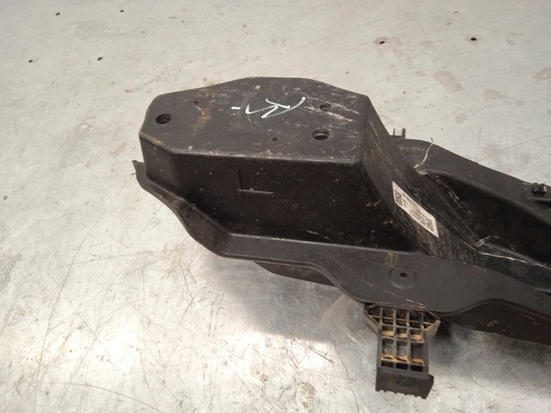 Recambio de refuerzo paragolpes trasero para kia xceed (cd) 1.6 crdi 115 referencia OEM IAM 86631J7CA0  