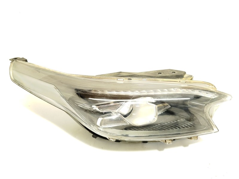 Recambio de faro derecho para kia xceed (cd) 1.6 crdi 115 referencia OEM IAM 92102J7300  