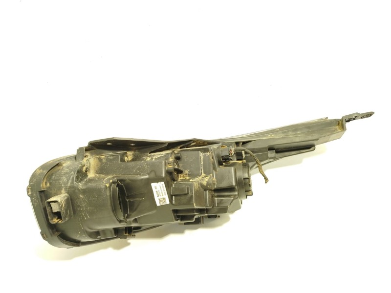 Recambio de faro derecho para kia xceed (cd) 1.6 crdi 115 referencia OEM IAM 92102J7300  