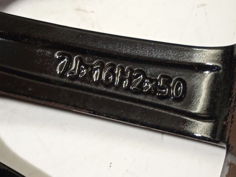 Recambio de llanta para volvo v40 hatchback (525) d2 referencia OEM IAM 31445798  