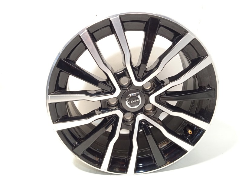 Recambio de llanta para volvo v40 hatchback (525) d2 referencia OEM IAM 31445798  