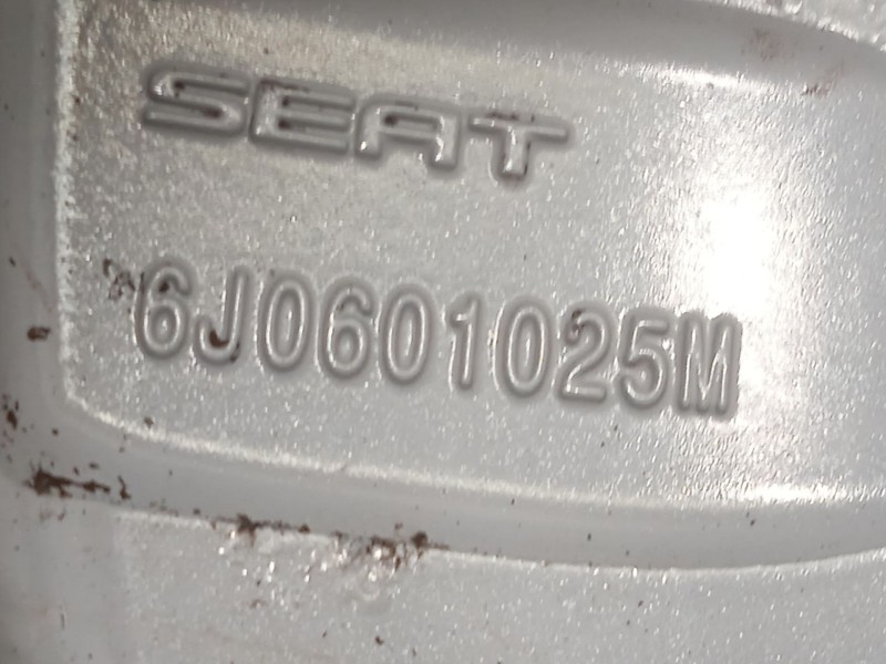 Recambio de llanta para seat ibiza iv (6j5, 6p1) 1.6 tdi referencia OEM IAM 6J0601025M 6J0601025M8Z8 