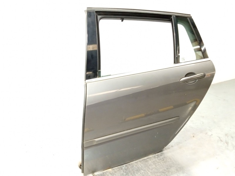 Recambio de puerta trasera izquierda para renault laguna grandtour iii 2.0 dci diesel cat referencia OEM IAM 821010024R  
