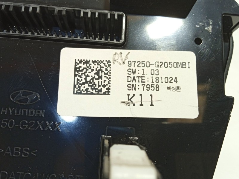 Recambio de mando climatizador para hyundai ioniq (ae) 1.6 gdi hybrid referencia OEM IAM 97250G2050 97250G2050MBI 