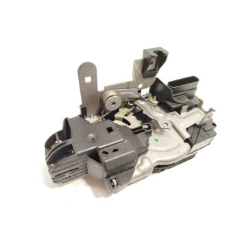 Recambio de cerradura puerta trasera izquierda para volvo v40 hatchback (525) d2 referencia OEM IAM 31440397  