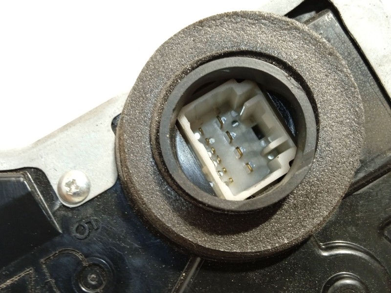 Recambio de cerradura puerta delantera izquierda para toyota lexus gs (gs/us/ws19) 300 referencia OEM IAM 6904030A20  