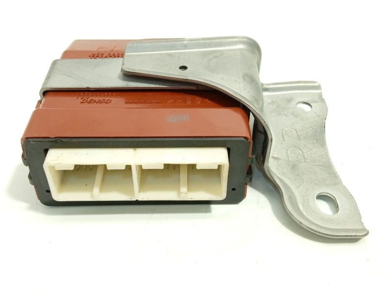 Recambio de modulo electronico para toyota lexus gs (gs/us/ws19) 300 referencia OEM IAM 8922430110  