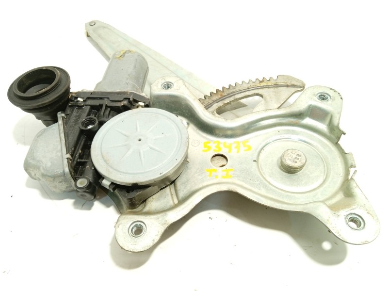 Recambio de elevalunas trasero izquierdo para lexus ct 200h referencia OEM IAM 8571075070  