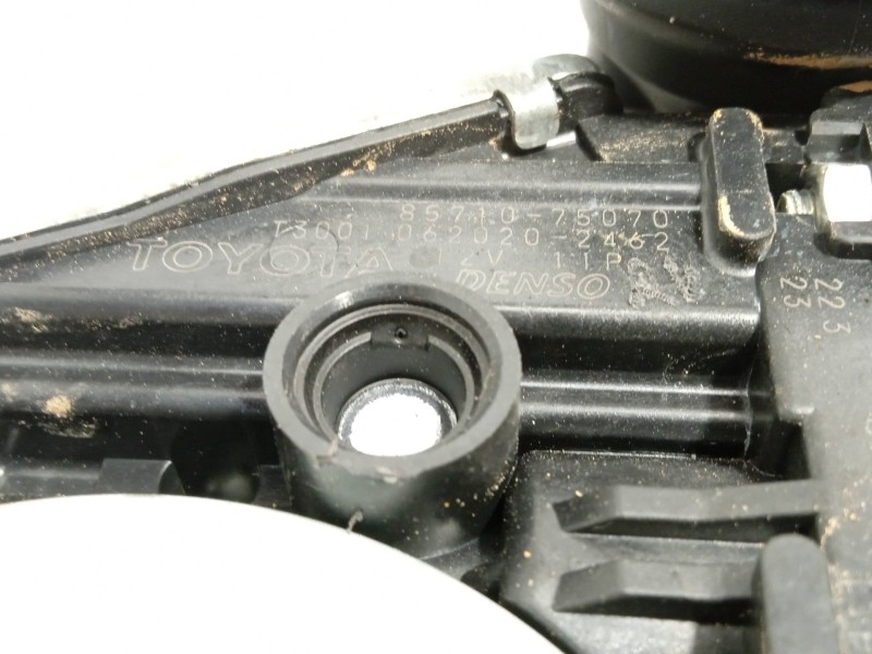 Recambio de elevalunas trasero izquierdo para lexus ct 200h referencia OEM IAM 8571075070  