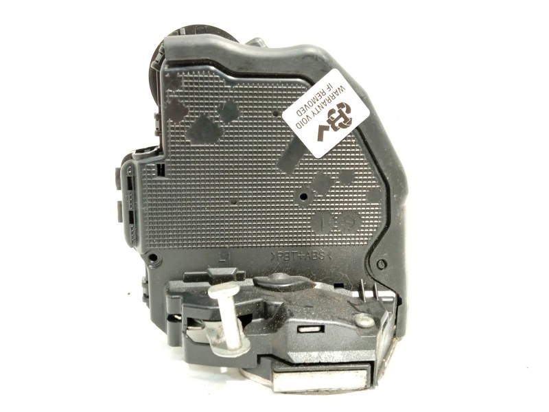 Recambio de cerradura puerta trasera izquierda para lexus ct 200h referencia OEM IAM 6906033131  