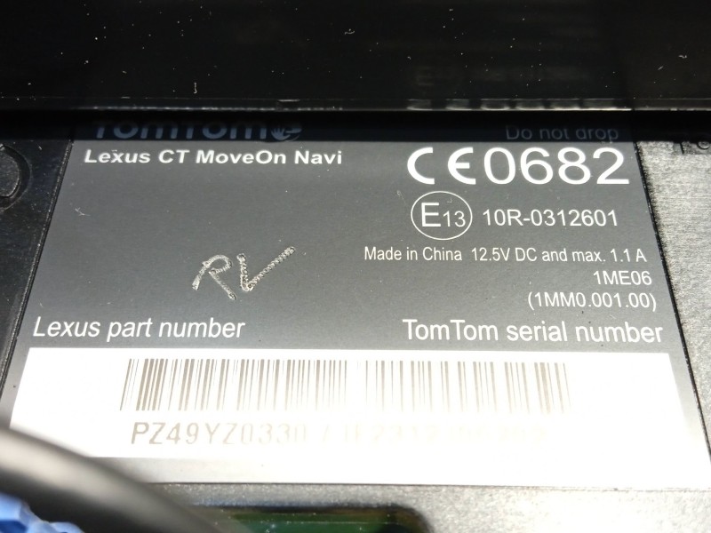 Recambio de pantalla multifuncion para lexus ct 200h referencia OEM IAM NOREF  10R0312601