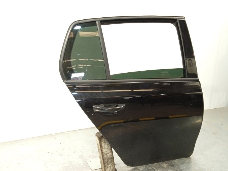 Recambio de puerta trasera derecha para volkswagen golf vi (5k1) 2.0 tdi referencia OEM IAM 5K6833056K  