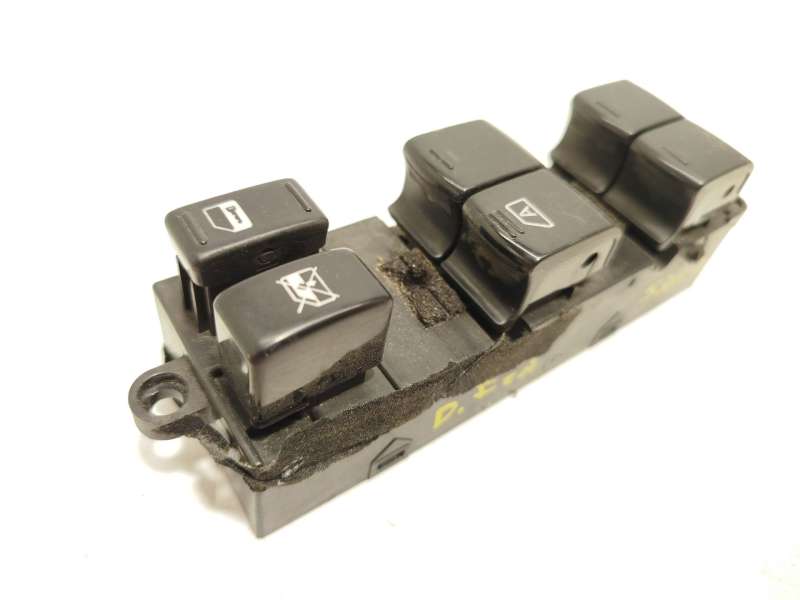 MANDO ELEVALUNAS DELANTERO IZQUIERDO 83071AJ030 