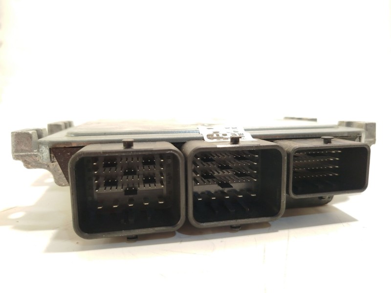 Recambio de centralita motor uce para ford mondeo ber. (ca2) business referencia OEM IAM BG9112A650DL  S180133111B