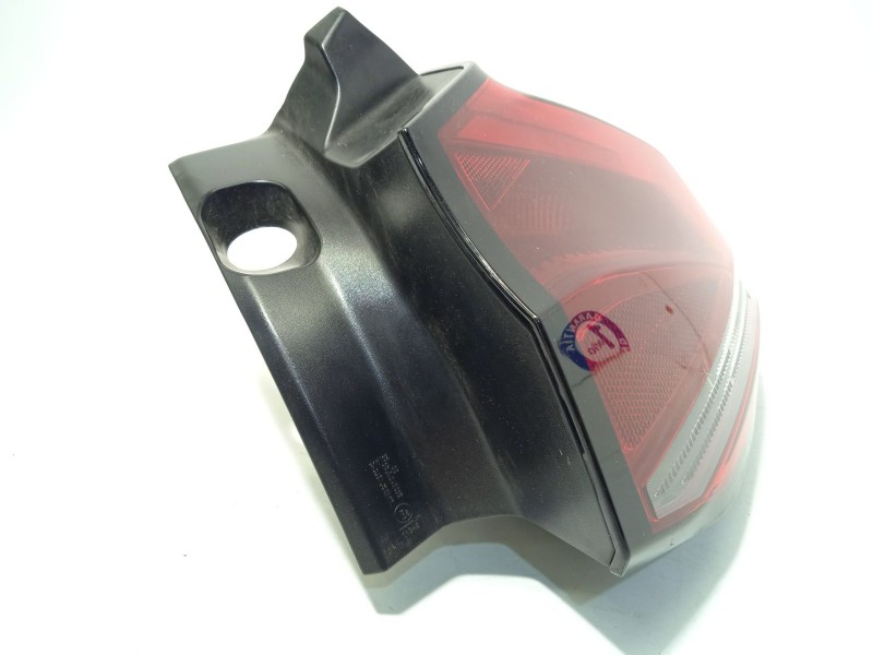 Recambio de piloto trasero derecho para citroën c4 iii 1.2 puretech referencia OEM IAM 9831100080  