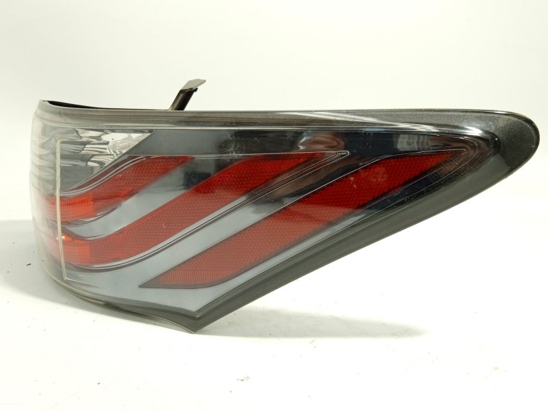 Recambio de piloto trasero derecho para lexus ct 200h referencia OEM IAM 8155176020  