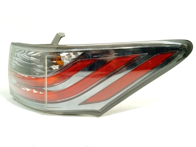 Recambio de piloto trasero derecho para lexus ct 200h referencia OEM IAM 8155176020  