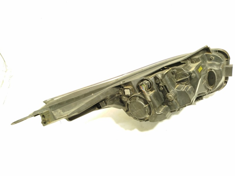 Recambio de faro izquierdo para kia xceed 1.4 tgdi cat referencia OEM IAM 92101J7300  