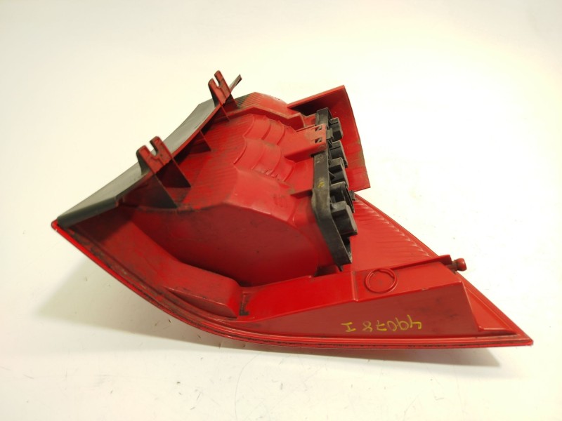 Recambio de piloto trasero izquierdo para mercedes-benz clase m (w163) 400 cdi (163.128) referencia OEM IAM A1638202064  