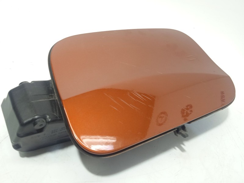 Recambio de tapa exterior combustible para citroën c4 iii 1.2 puretech referencia OEM IAM 983118931T 9830612080 