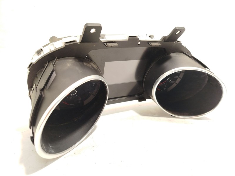 Recambio de cuadro instrumentos para kia xceed 1.4 tgdi cat referencia OEM IAM 94033J7061  