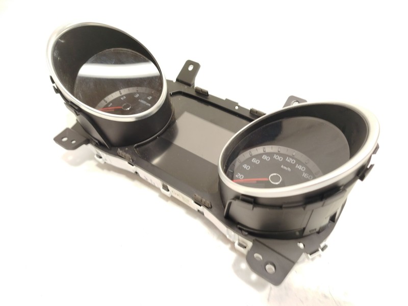 Recambio de cuadro instrumentos para kia xceed 1.4 tgdi cat referencia OEM IAM 94033J7061  