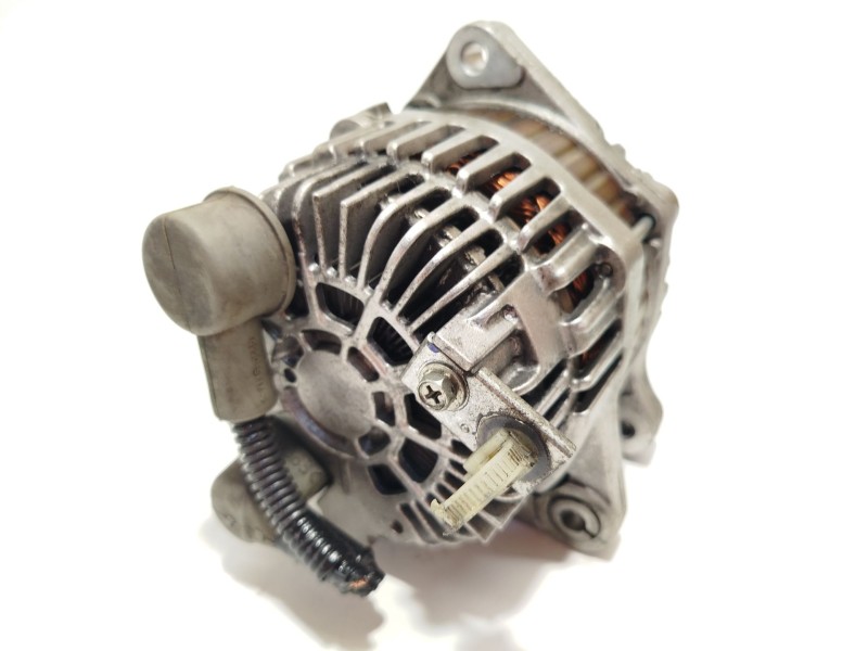 Recambio de alternador para honda jazz (ge) 1.2 cat referencia OEM IAM AHGA77 31100RB0004 A5TJ0091
