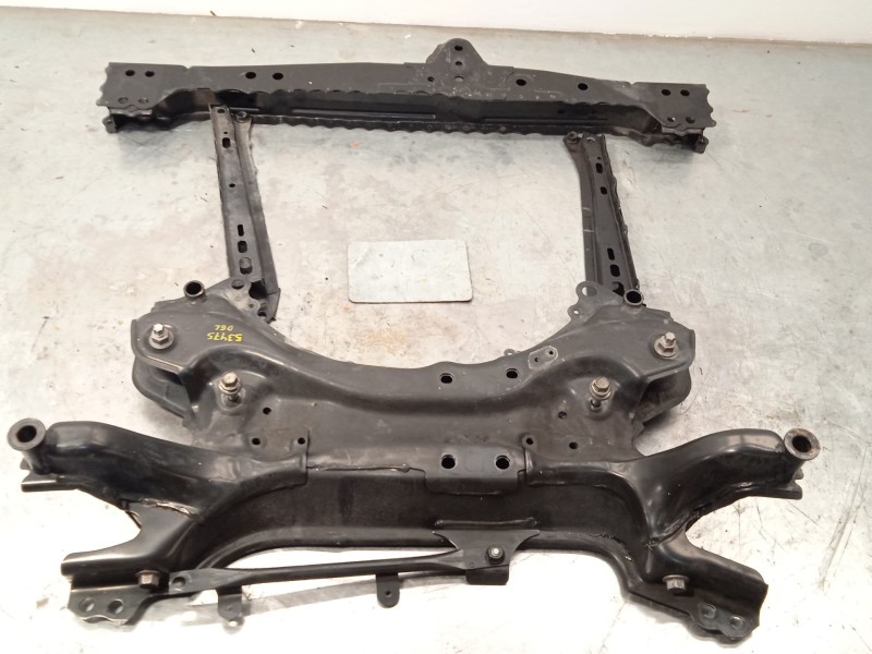 Recambio de puente delantero para lexus ct 200h referencia OEM IAM 5120178010 5710447020 5110712010