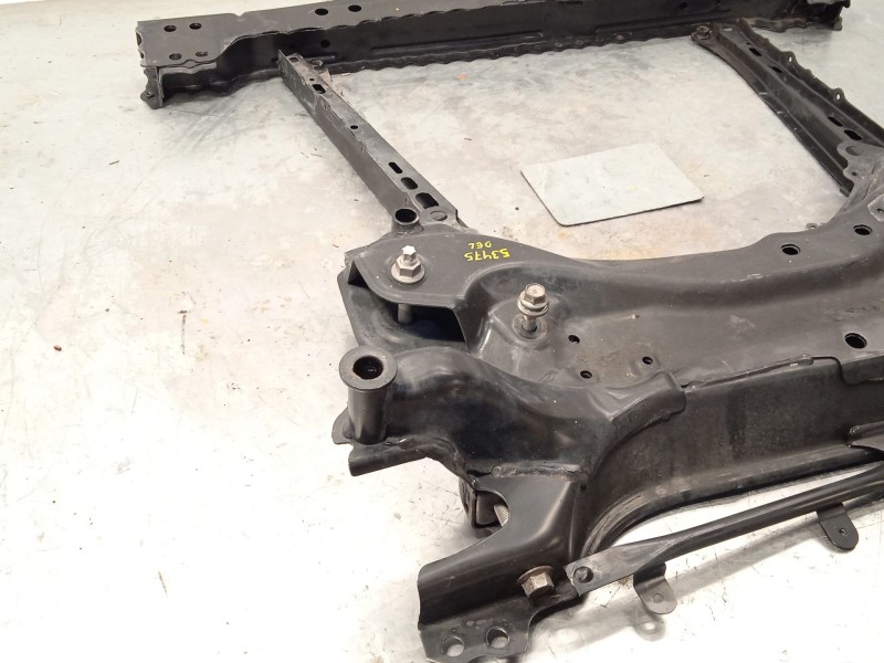 Recambio de puente delantero para lexus ct 200h referencia OEM IAM 5120178010 5710447020 5110712010