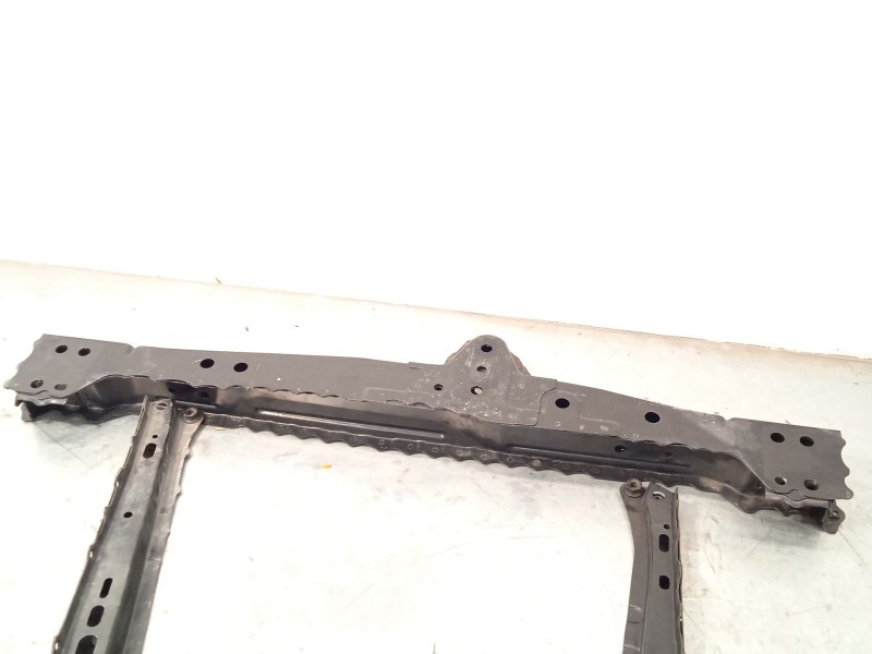 Recambio de puente delantero para lexus ct 200h referencia OEM IAM 5120178010 5710447020 5110712010