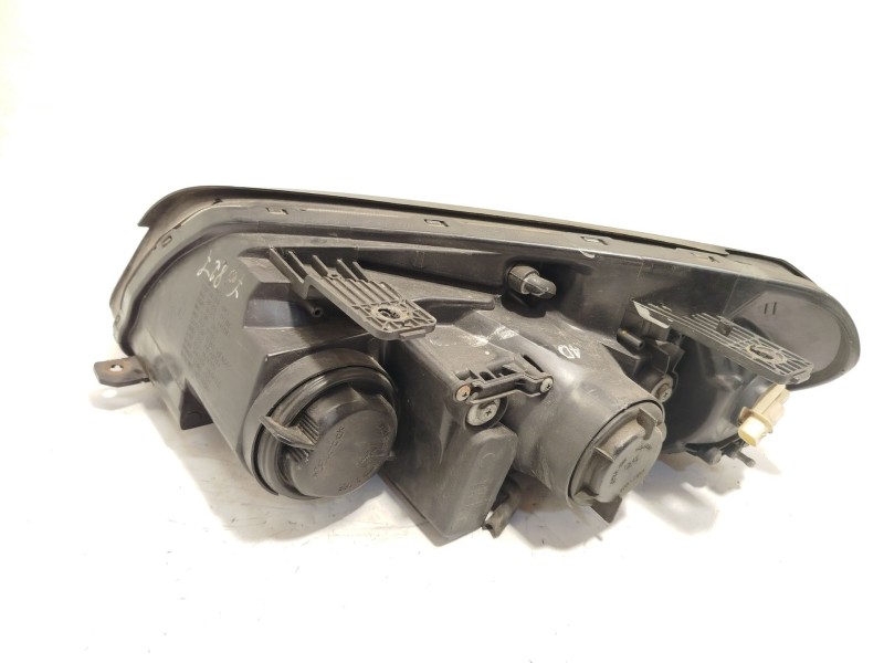 Recambio de faro derecho para chevrolet captiva (c100, c140) 2.0 d 4wd referencia OEM IAM 96626974  