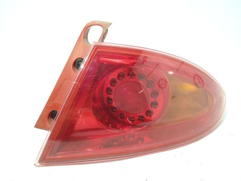 PILOTO TRASERO DERECHO 1P0945096F 1P0945112D 89320261