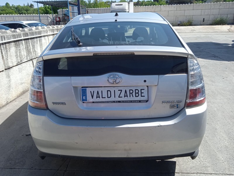 toyota prius liftback (_w2_) del año 2006