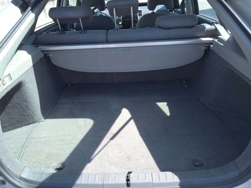 toyota prius liftback (_w2_) del año 2006