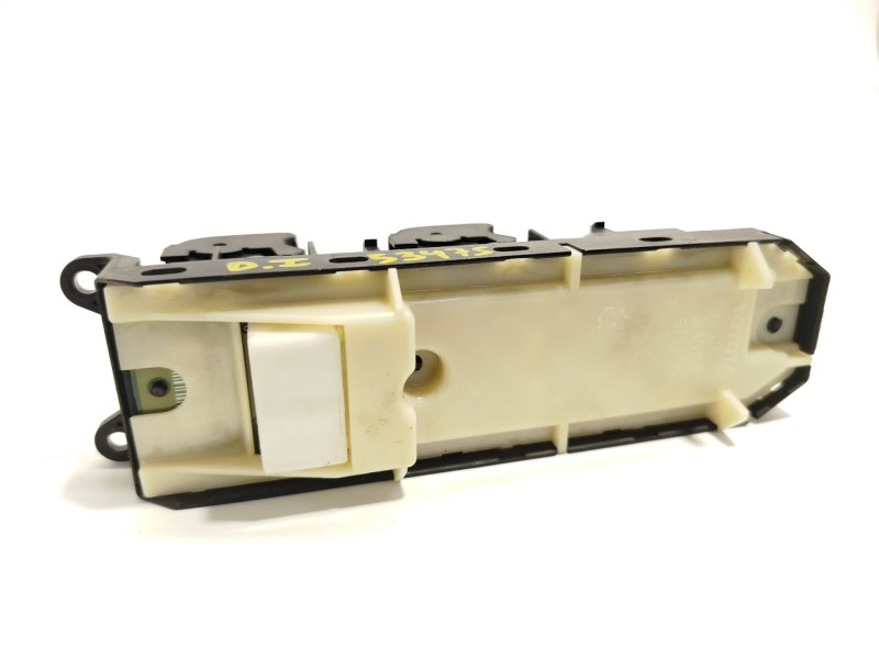 Recambio de mando elevalunas delantero izquierdo para lexus ct 200h referencia OEM IAM 8404033100  