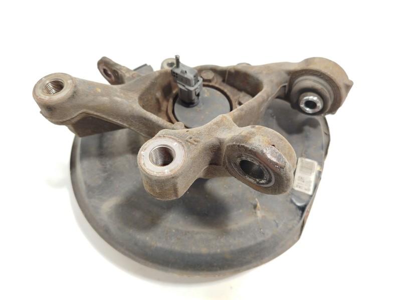 Recambio de mangueta trasera derecha para lexus ct 200h referencia OEM IAM 4230412240  