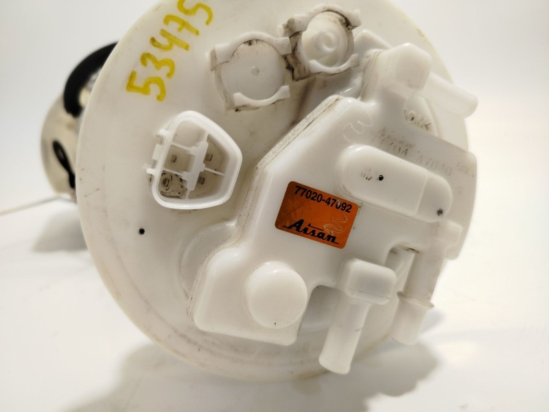 Recambio de bomba combustible para lexus ct 200h referencia OEM IAM 7702047092  