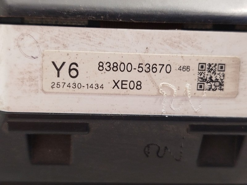 Recambio de cuadro instrumentos para lexus is200 (ds2/is2) 220d referencia OEM IAM 8380053670  2574301434