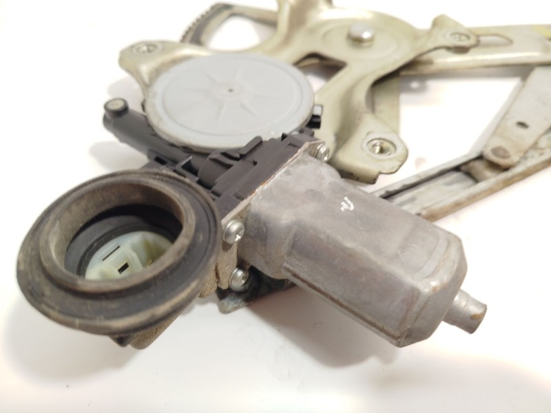 Recambio de elevalunas delantero izquierdo para lexus is200 (ds2/is2) 220d referencia OEM IAM 8572058010  0620401770