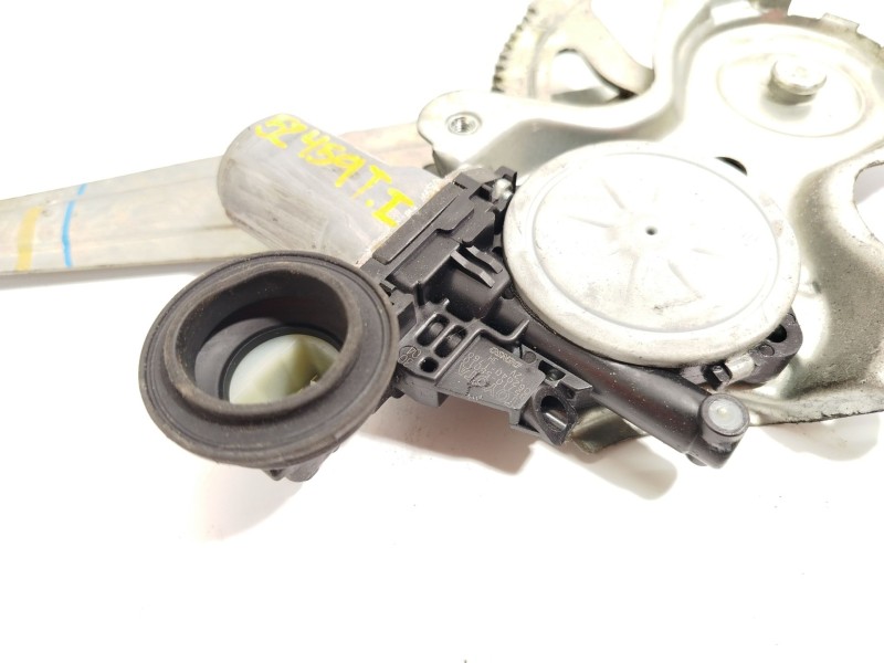 Recambio de elevalunas trasero izquierdo para lexus is200 (ds2/is2) 220d referencia OEM IAM 8571058010  0620401760