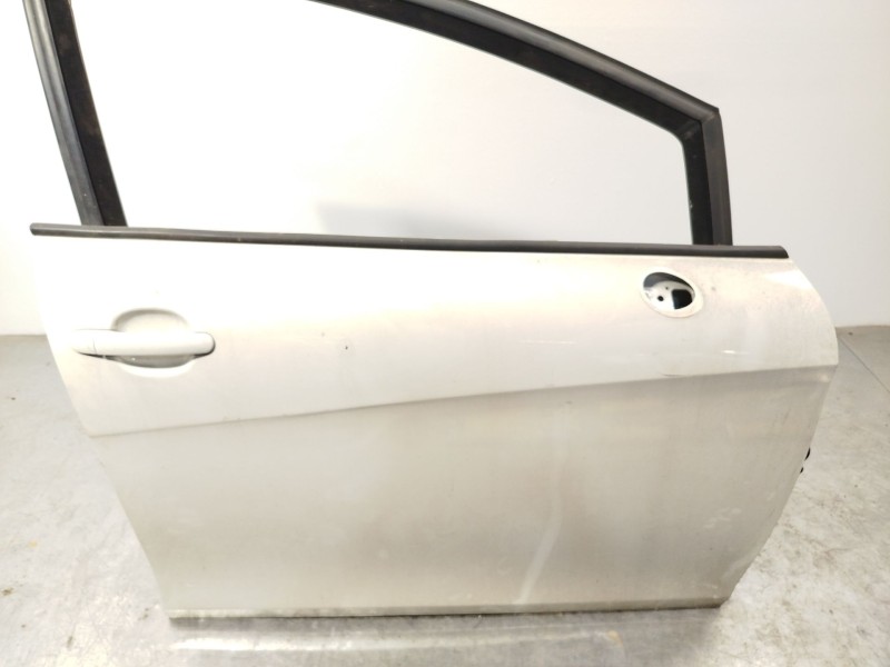 Recambio de puerta delantera derecha para seat leon (1p1) 1.4 tsi referencia OEM IAM 1P0831056A  